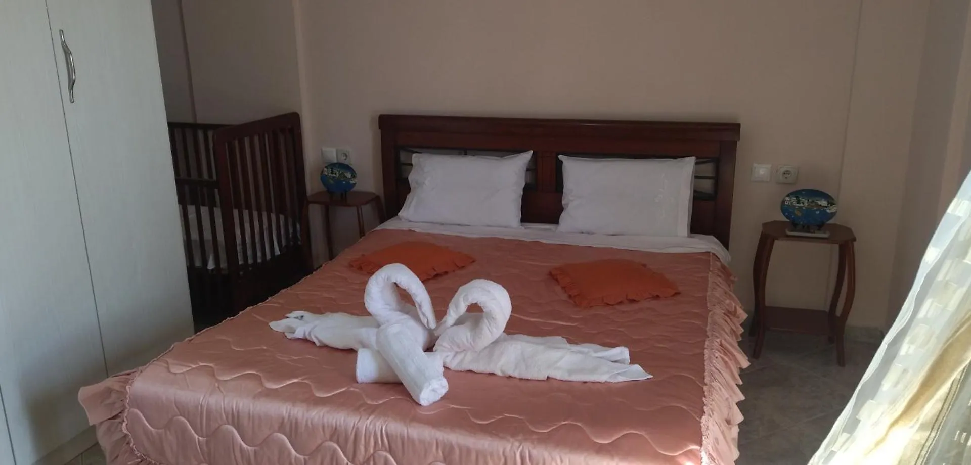 Mihalis Vrion Apartment